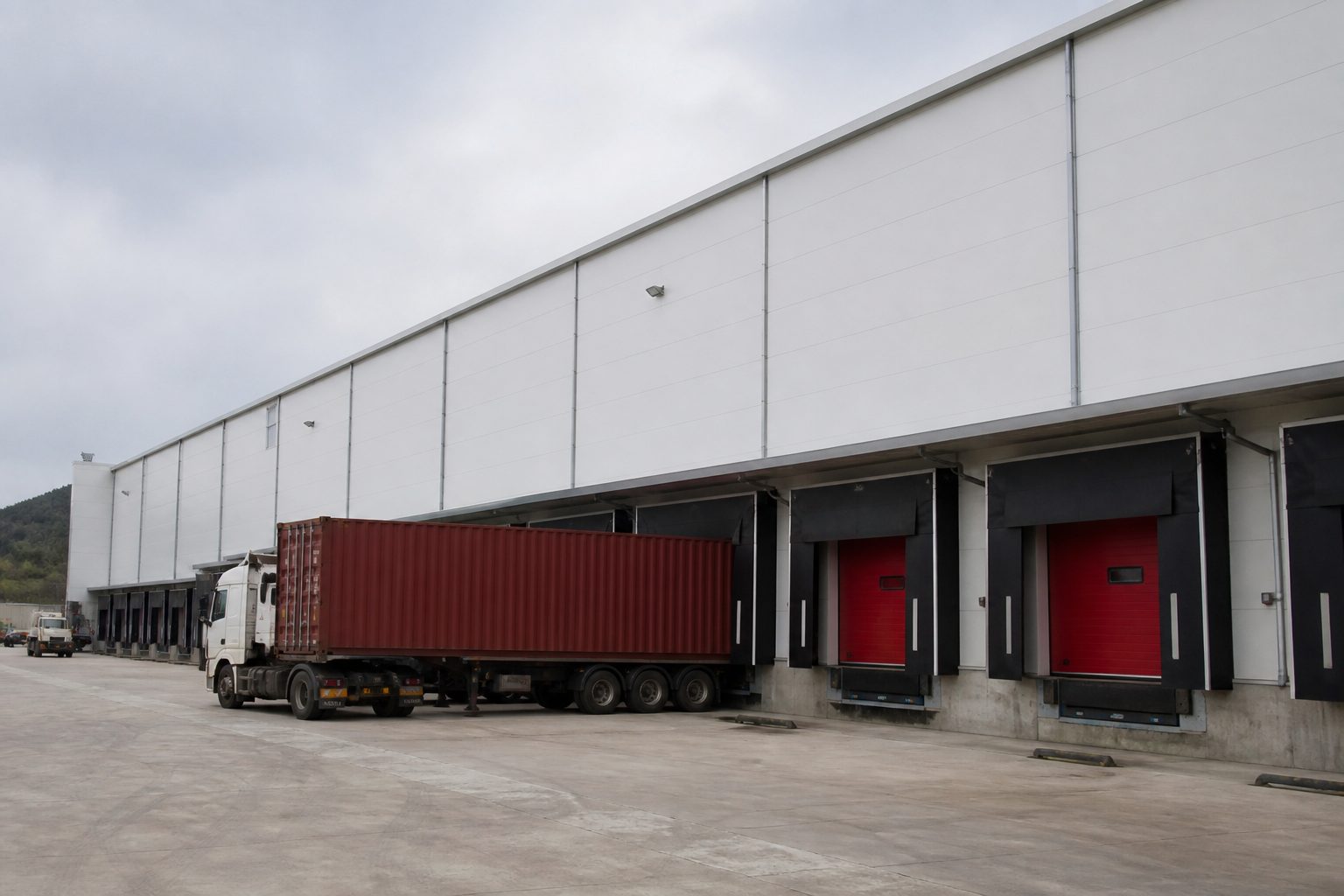 Warehouse leasing facility